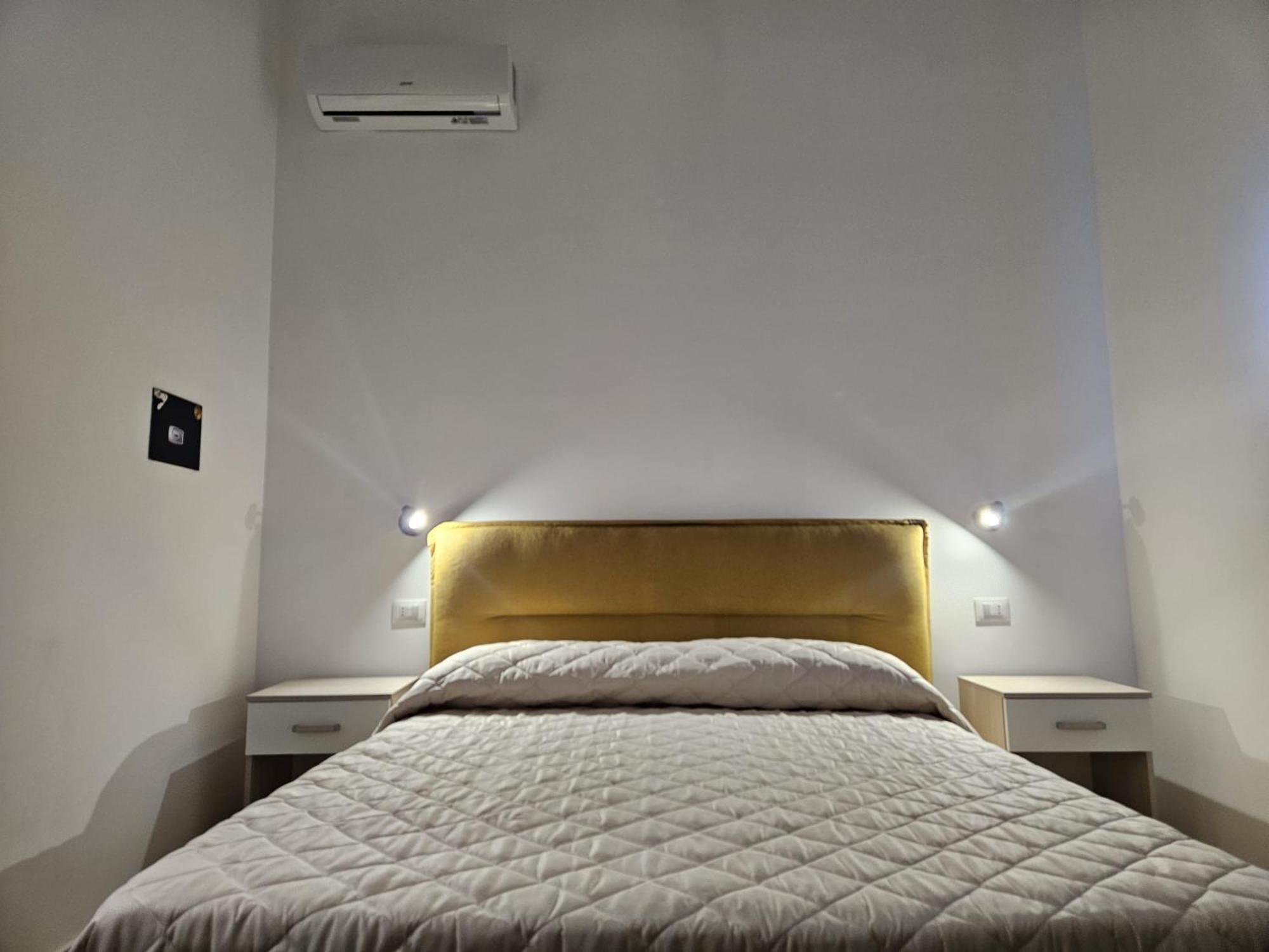 La Casa Di Nina Bed & Breakfast Palermo Bagian luar foto